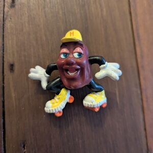 VINTAGE 1988 APPLAUSE CALIFORNIA‎ RAISINS ON ROLLER SKATES  SKATING FIGURE